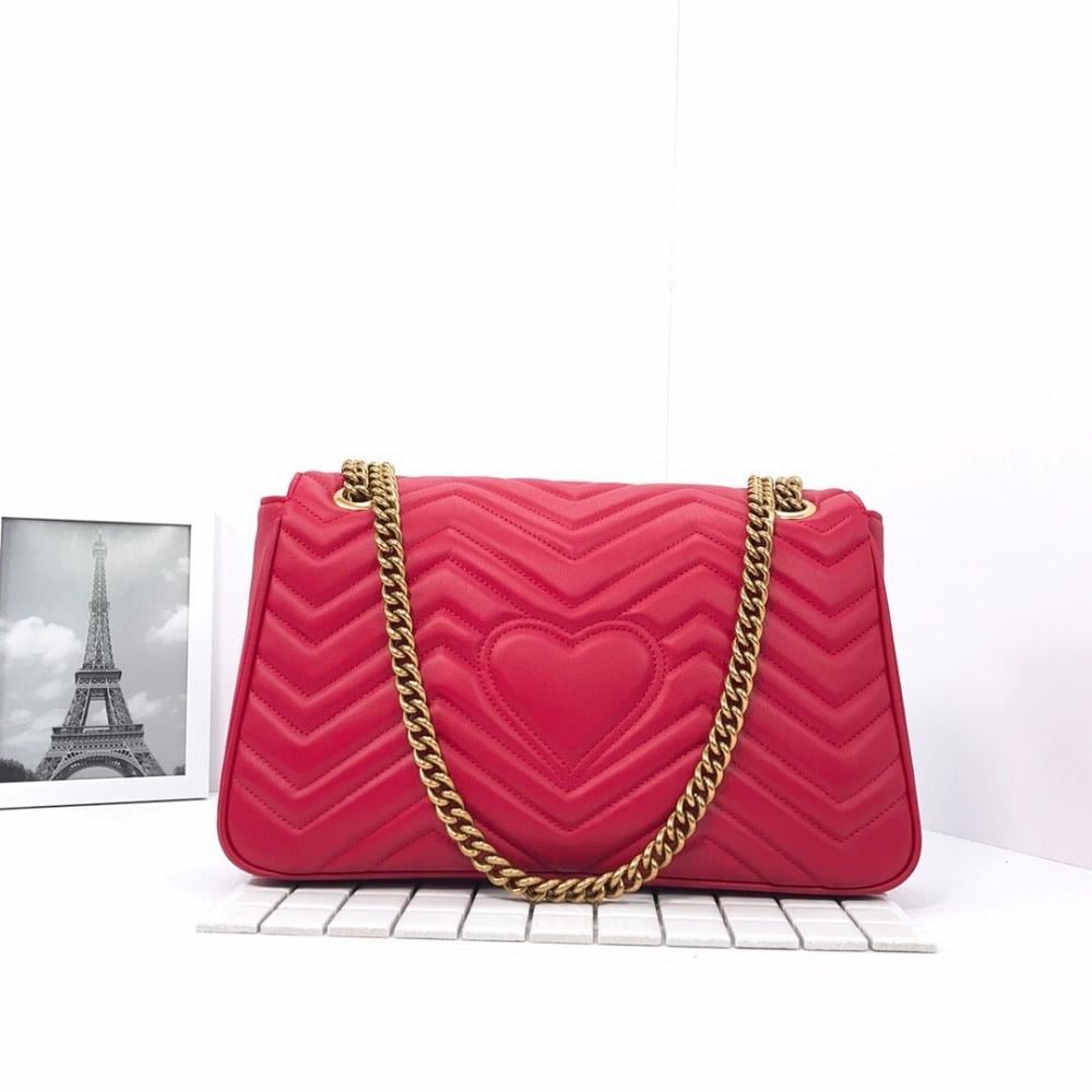 Elegant Refined Crossbody Bag