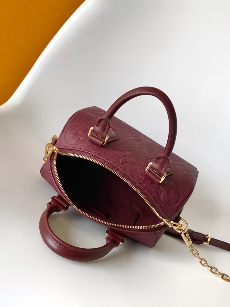 Alma Leather Shoulder Bag