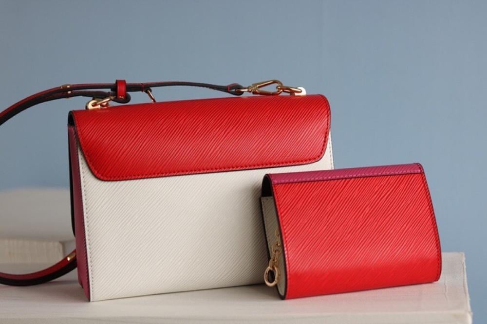 Twist Leather Shoulder Bag