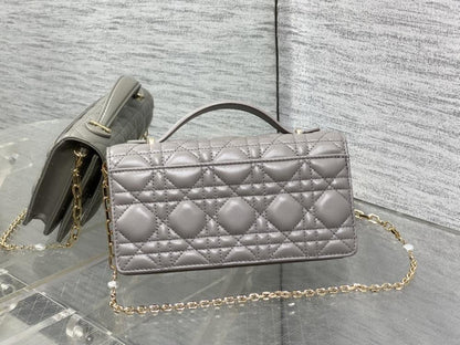 Classic Leather Top Handle Bag