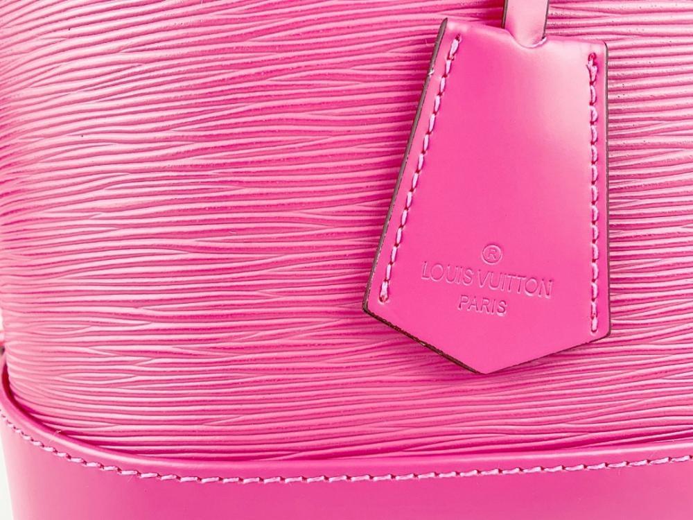 Modern Italian-Inspired Leather Shoulder Bag