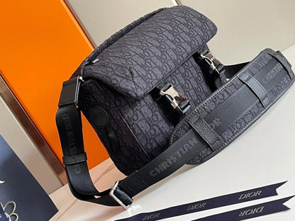 Classic Luxury Black Quilted Jacquard Shoulder Bag – Limited Edition
