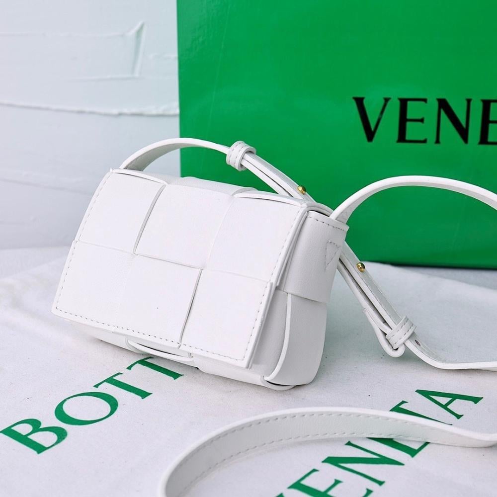 Stylish Refined Leather Crossbody Bag