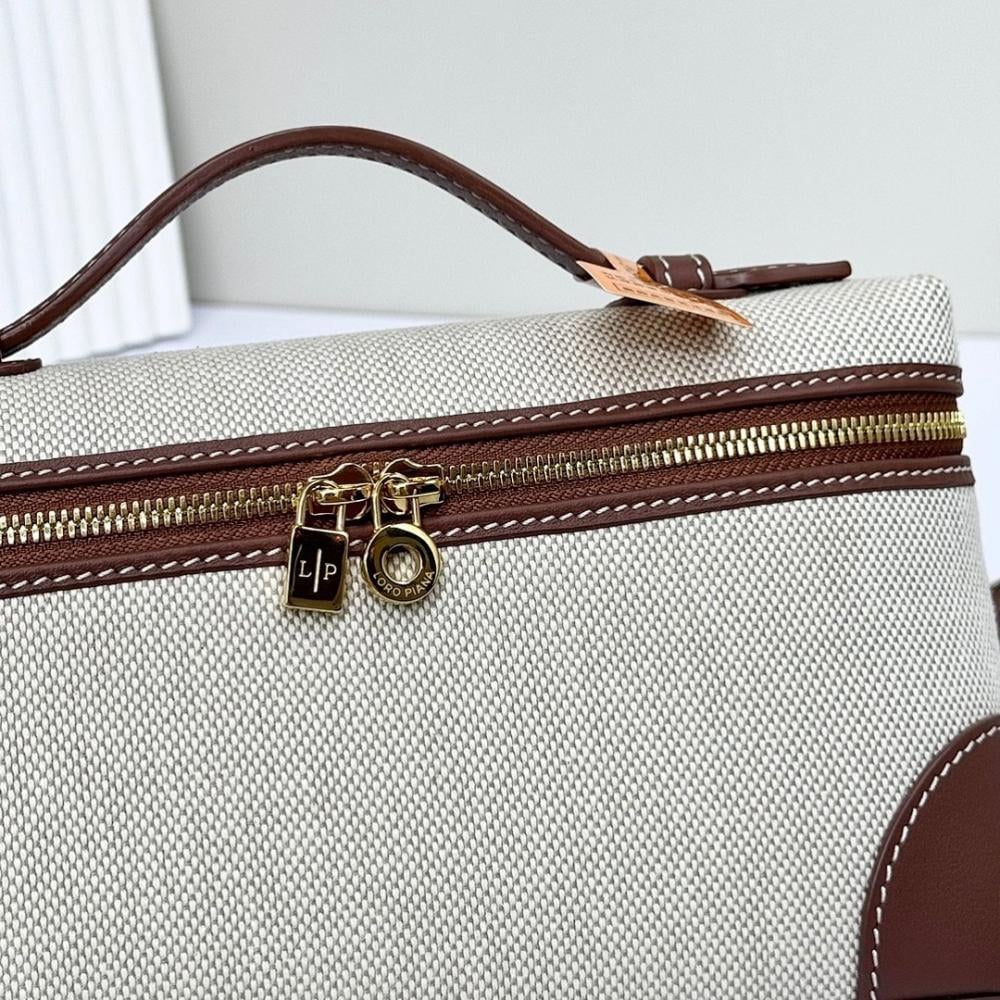 Modern Gold Canvas Shoulder Bag – Special Edition