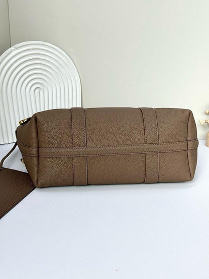 Modern Refined Leather Tote Bag