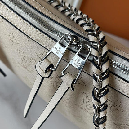 Classic Luxury Woven Leather Shoulder Bag – Limited Edition