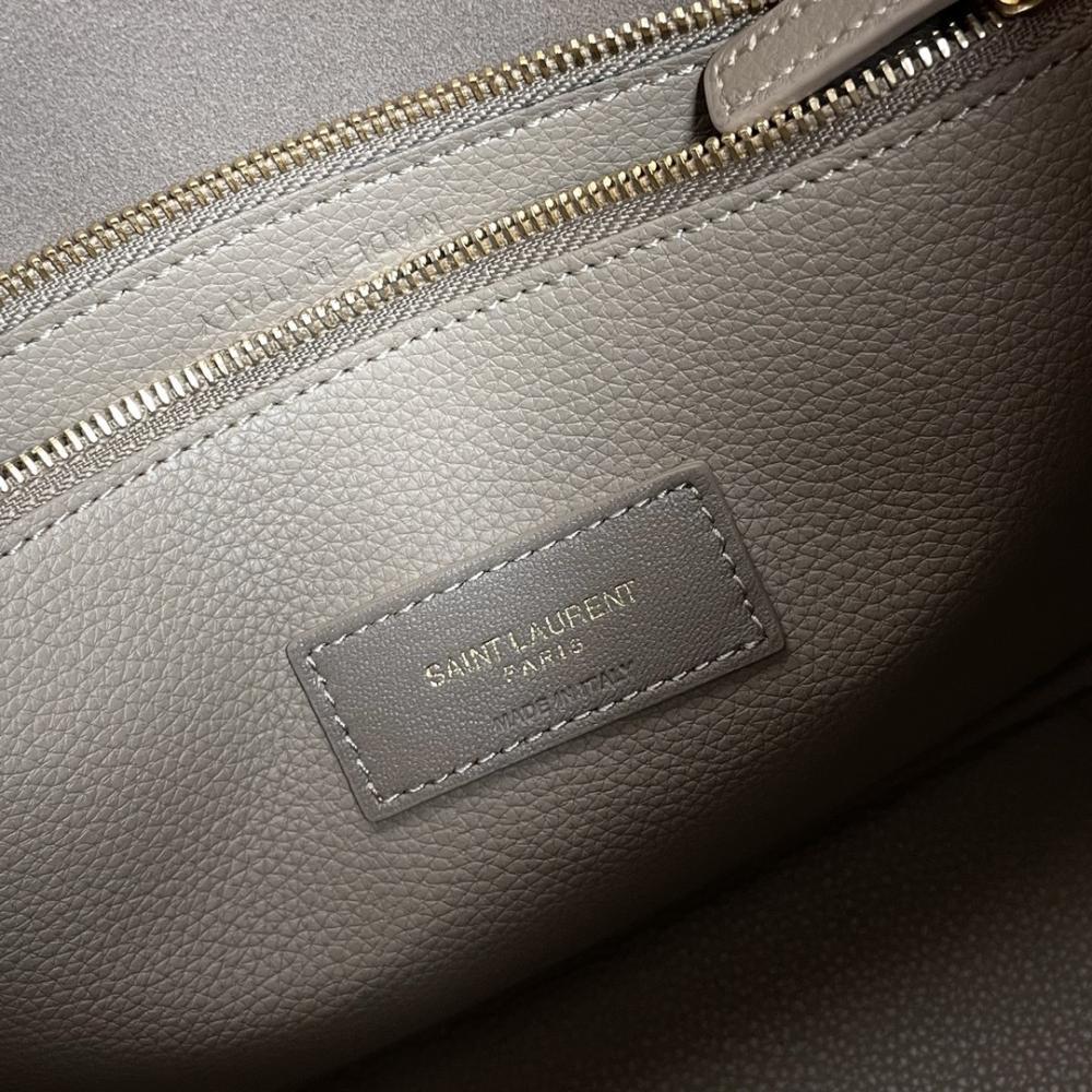 Classic Leather Shoulder Bag